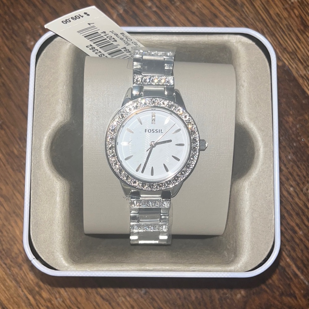 Fossil watch (women’s)